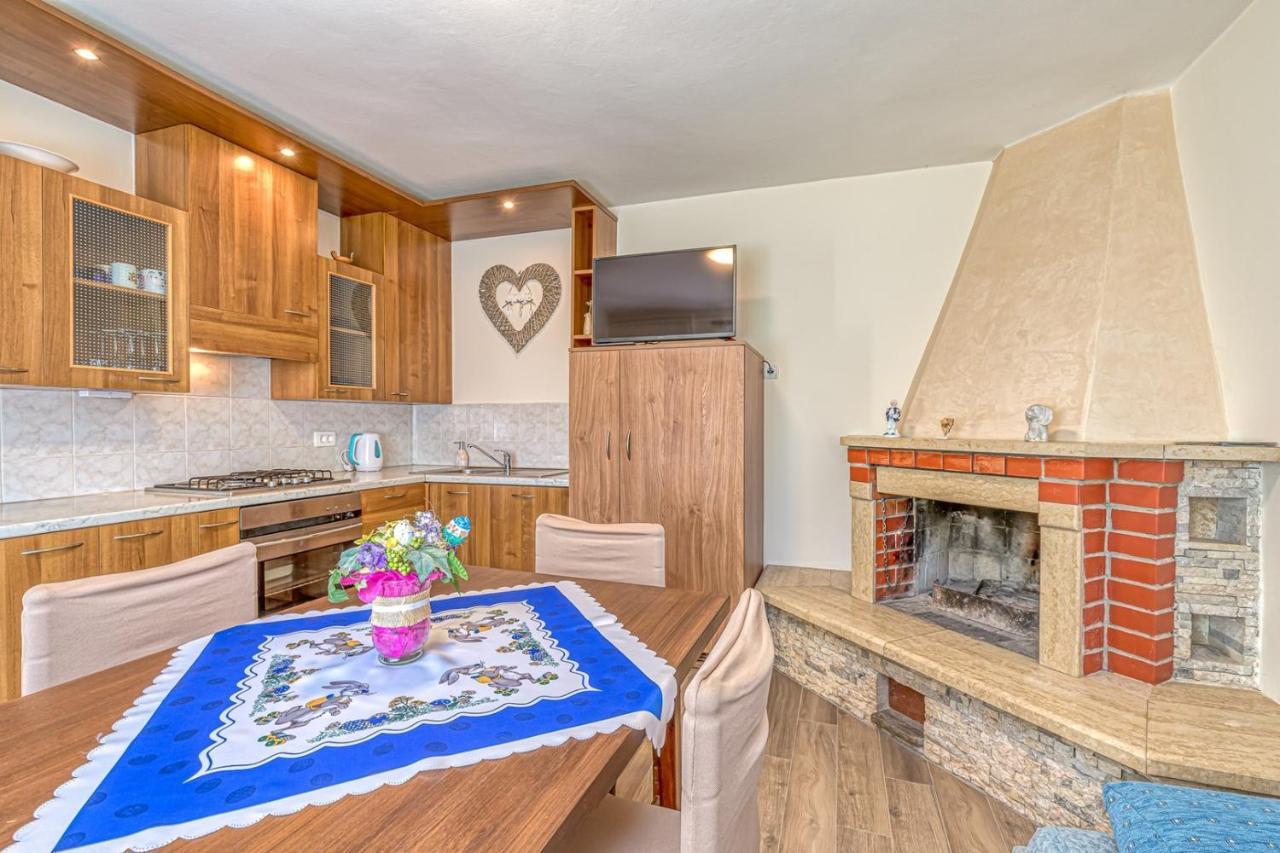 Apartment Flores Stari Pazin Exteriér fotografie