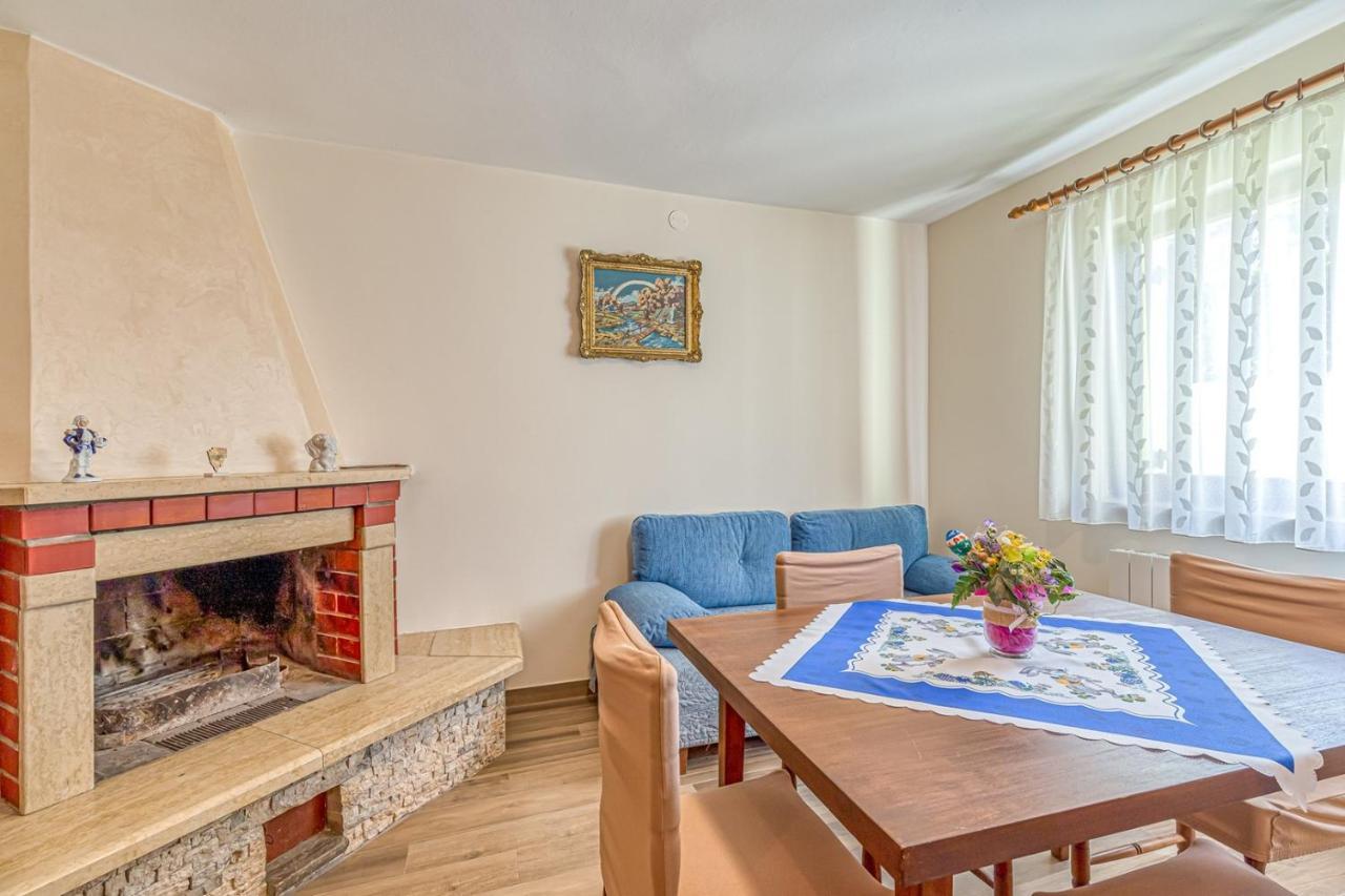 Apartment Flores Stari Pazin Exteriér fotografie